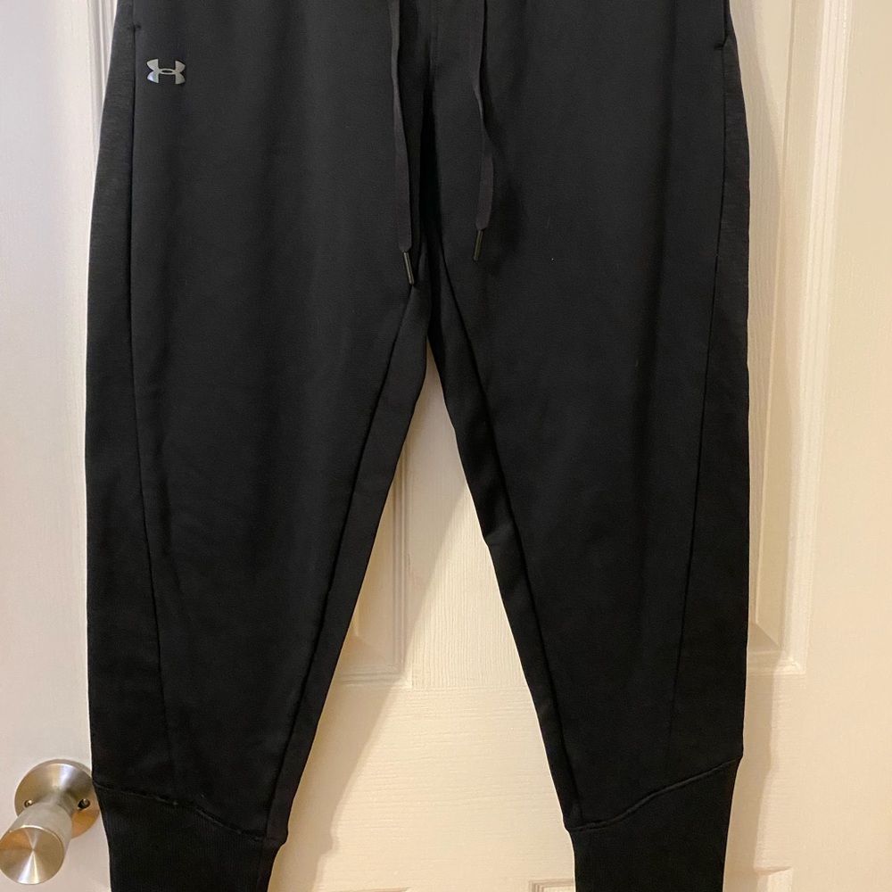 Women under armour sweatpants